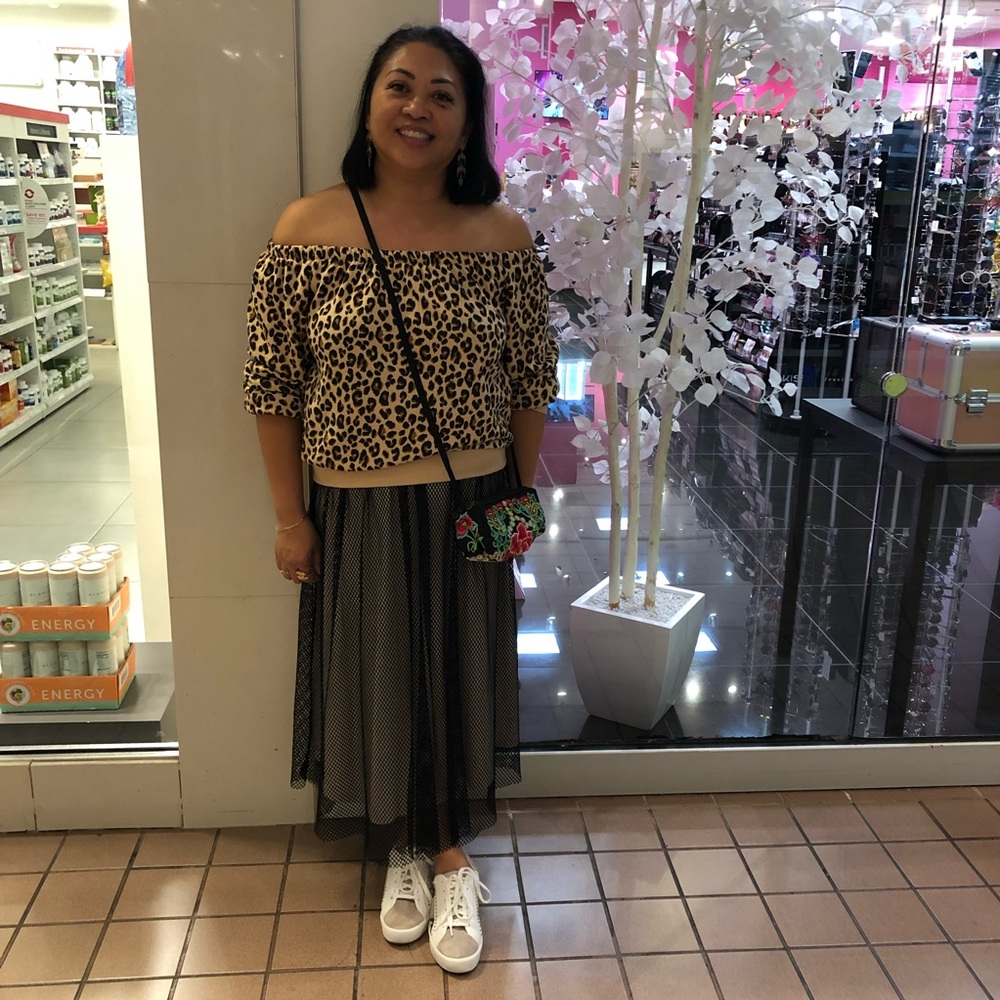 Floral Good Luck Embroidered Bag (4 Styles) - Picture 6 of 6